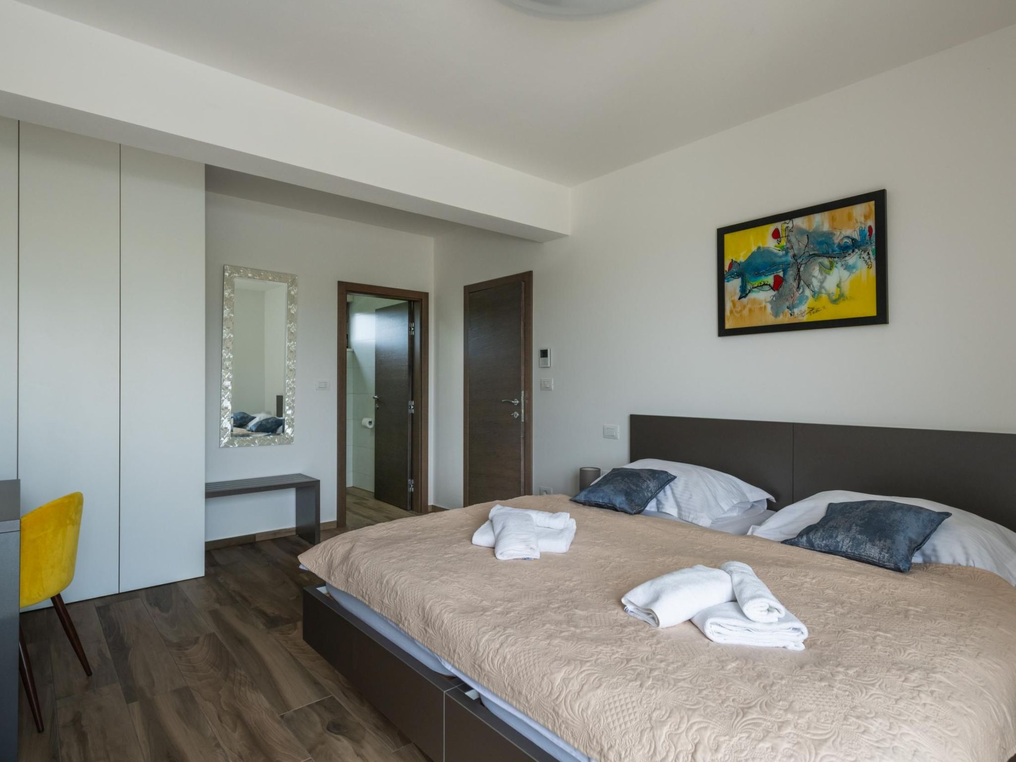 Villa EmMa mit 5 Schlafzimmern und beheiztem Pool-Image-tags.info