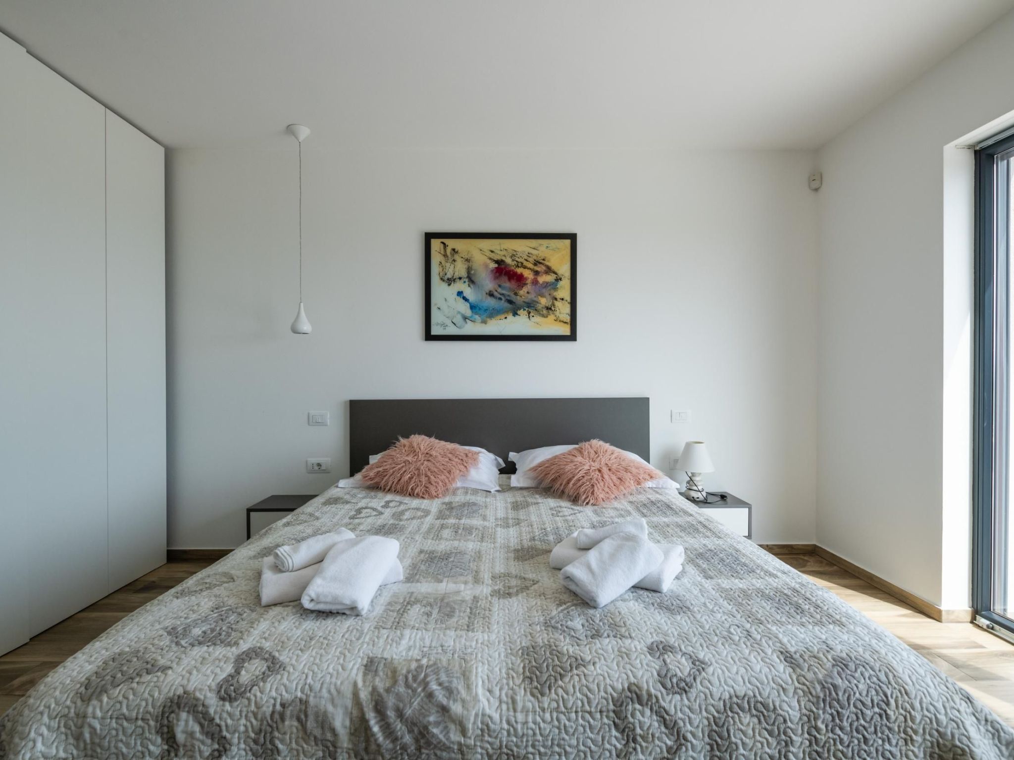 Villa EmMa mit 5 Schlafzimmern und beheiztem Pool-Image-tags.info