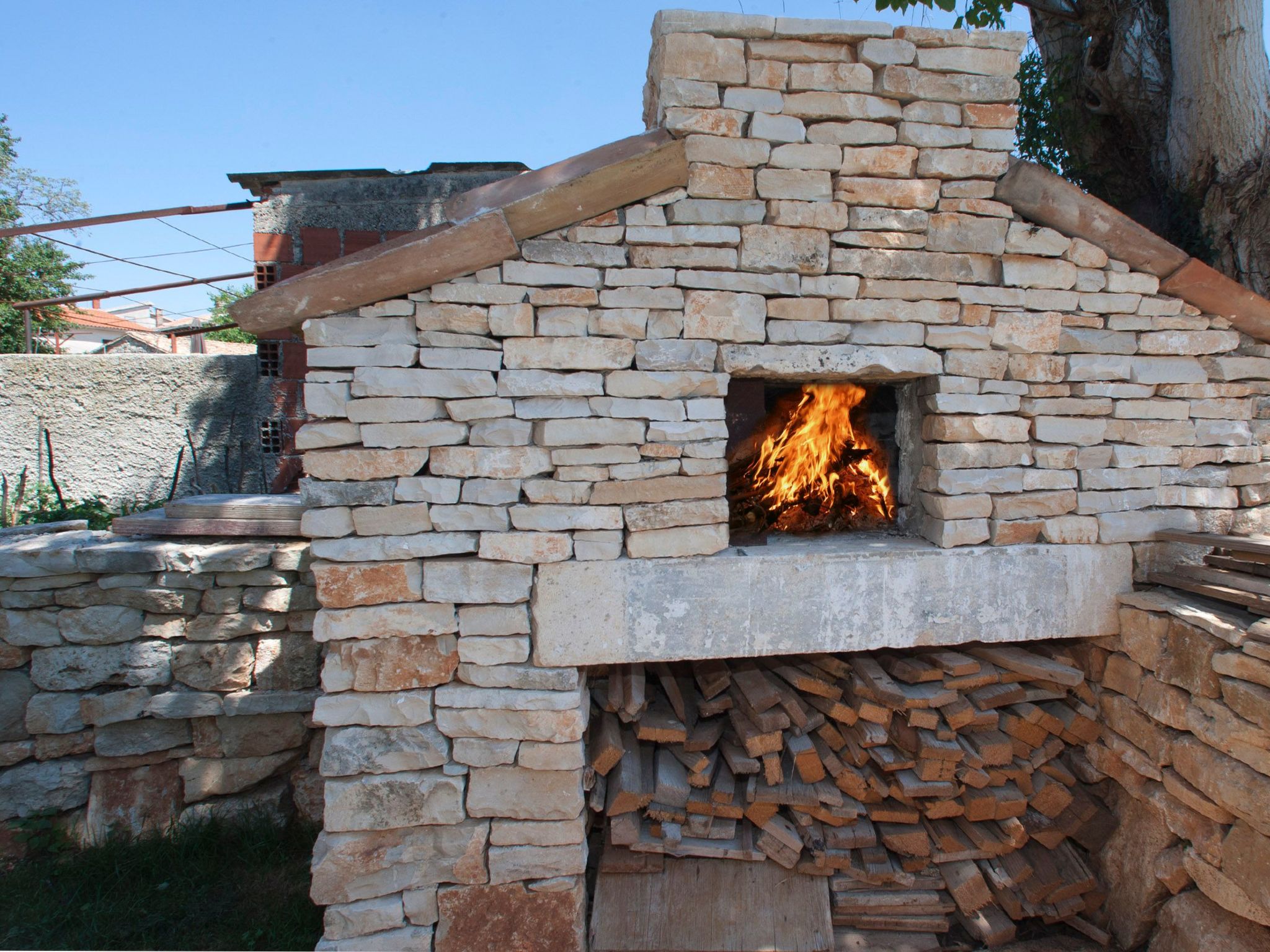 Haus in Cukrići mit privatem Pool-Outside