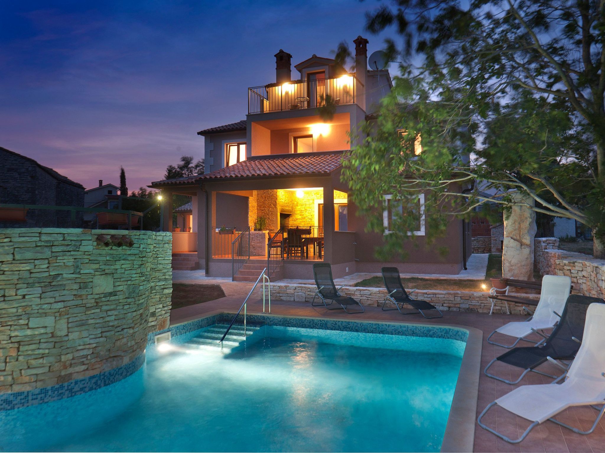 Haus in Cukrići mit privatem Pool-Outside