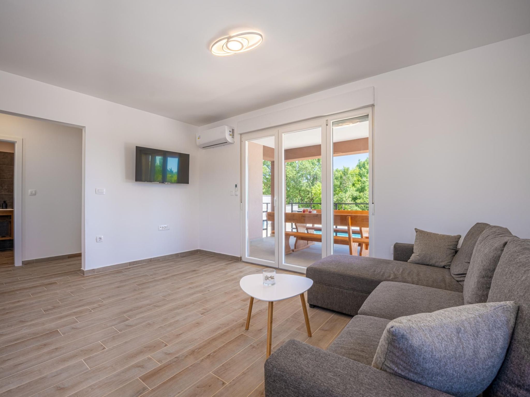 Villa Stocozzi-Inside