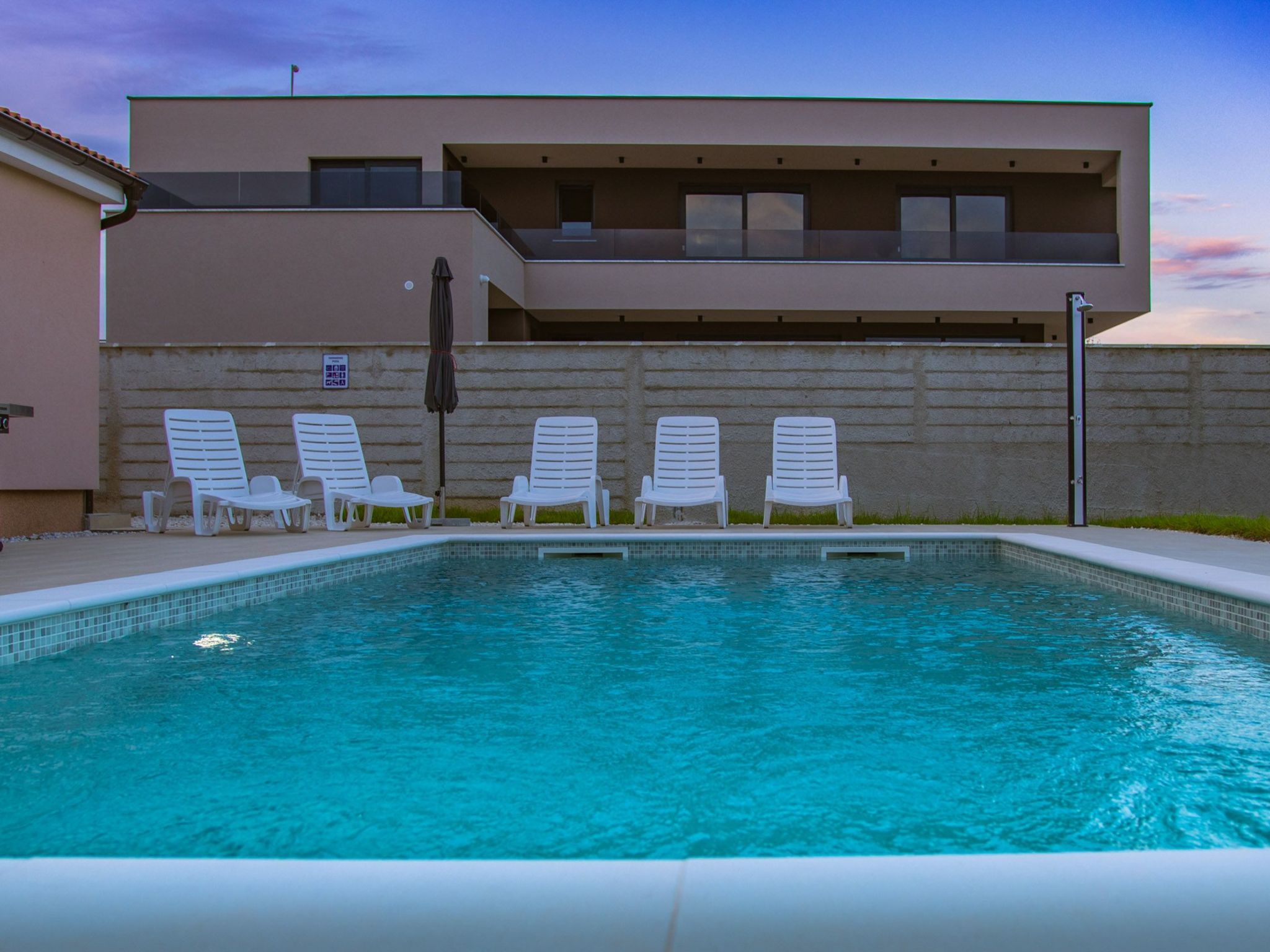 Villa Stocozzi-Inside