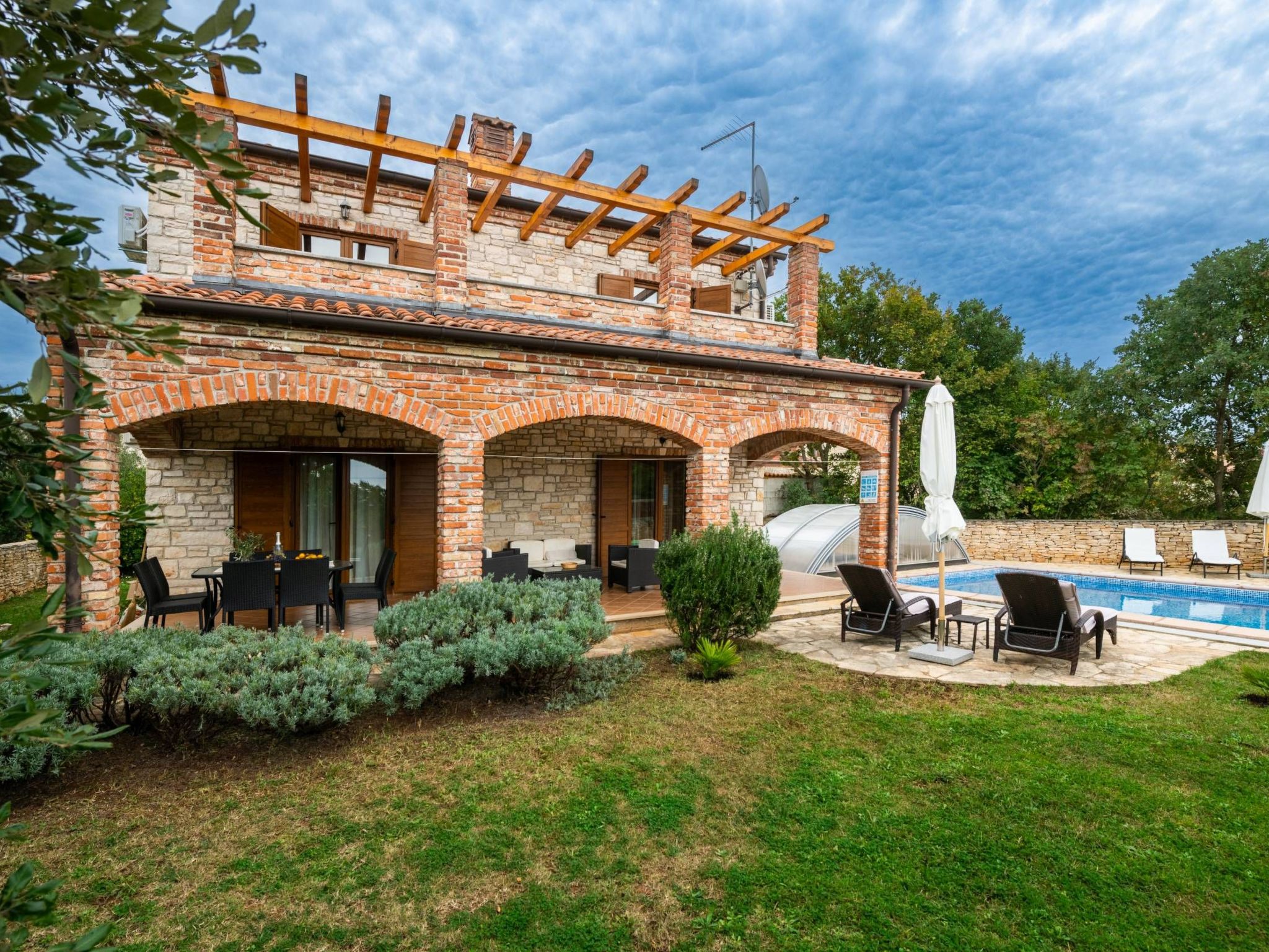 Villa Wish mit beheiztem Pool-Drinnen