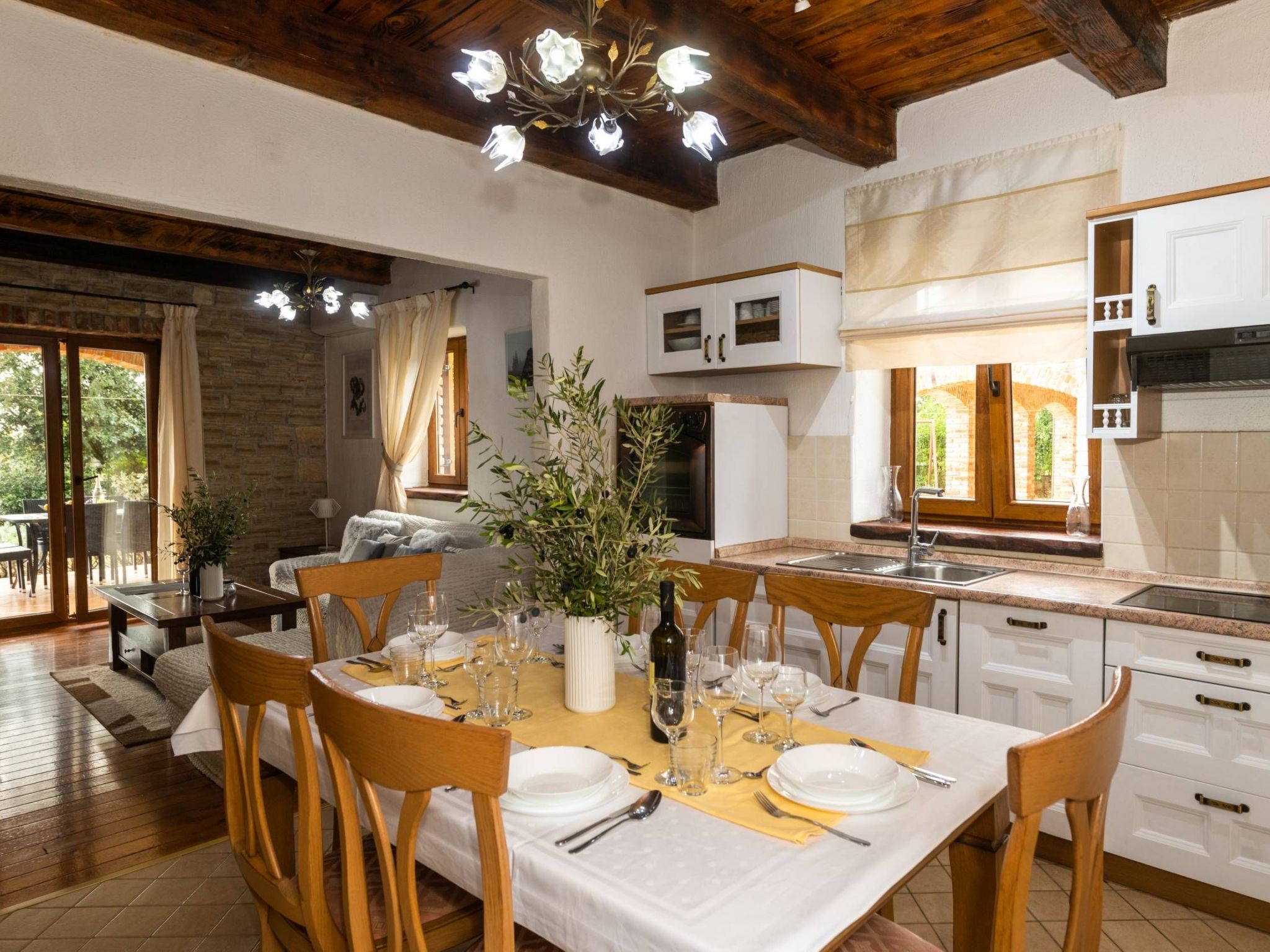 Villa Wish mit beheiztem Pool-Drinnen