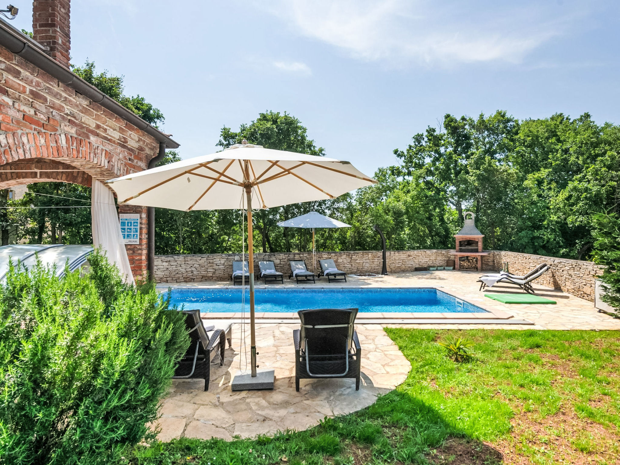 Villa Wish mit beheiztem Pool