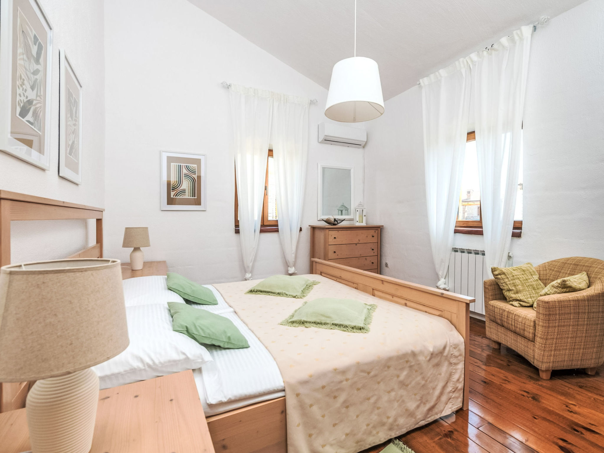 Maison Villa Wish mit beheiztem Pool – Chambre, photo 28 sur 46