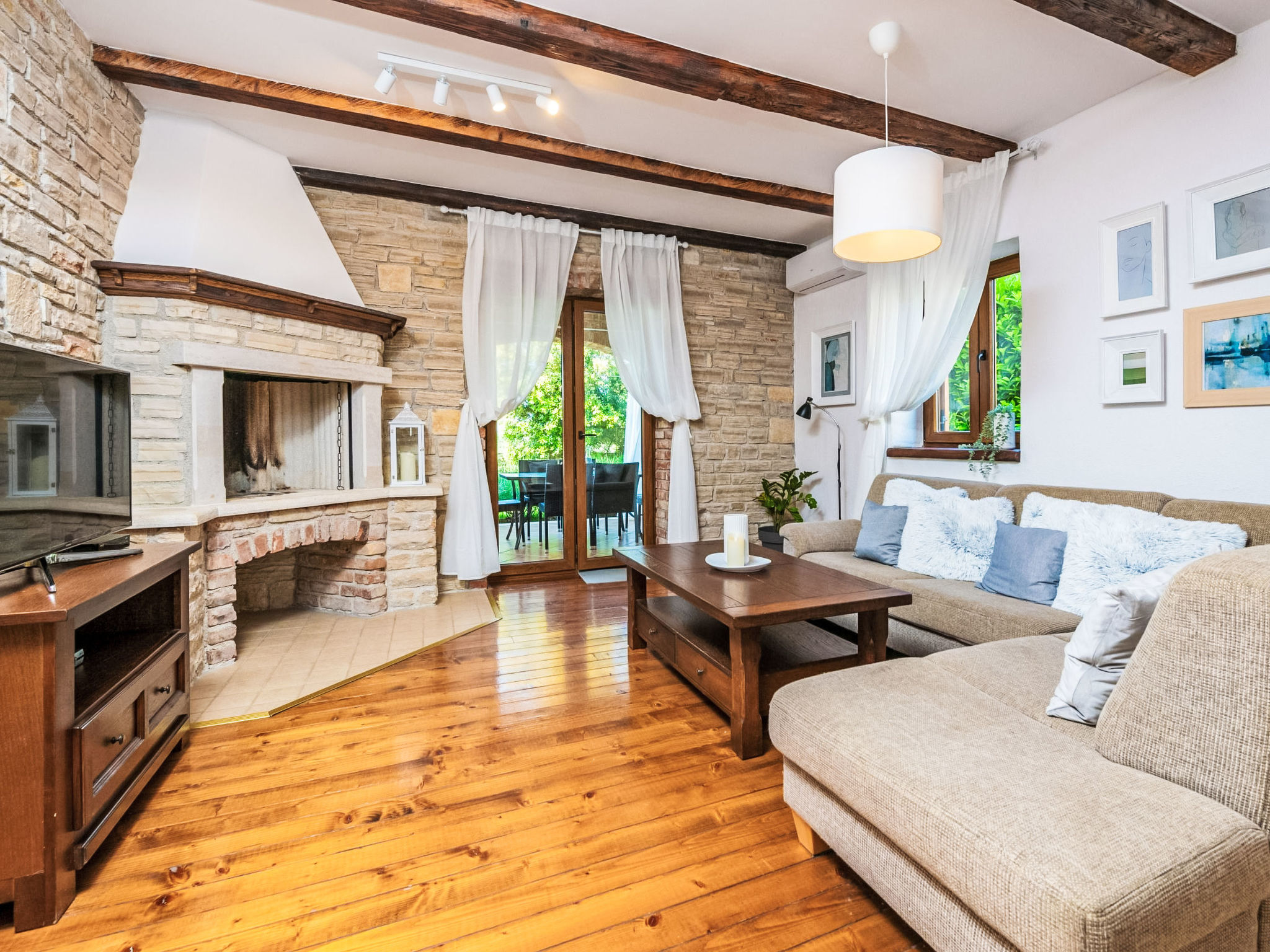 Maison Villa Wish mit beheiztem Pool – Séjour, photo 18 sur 46