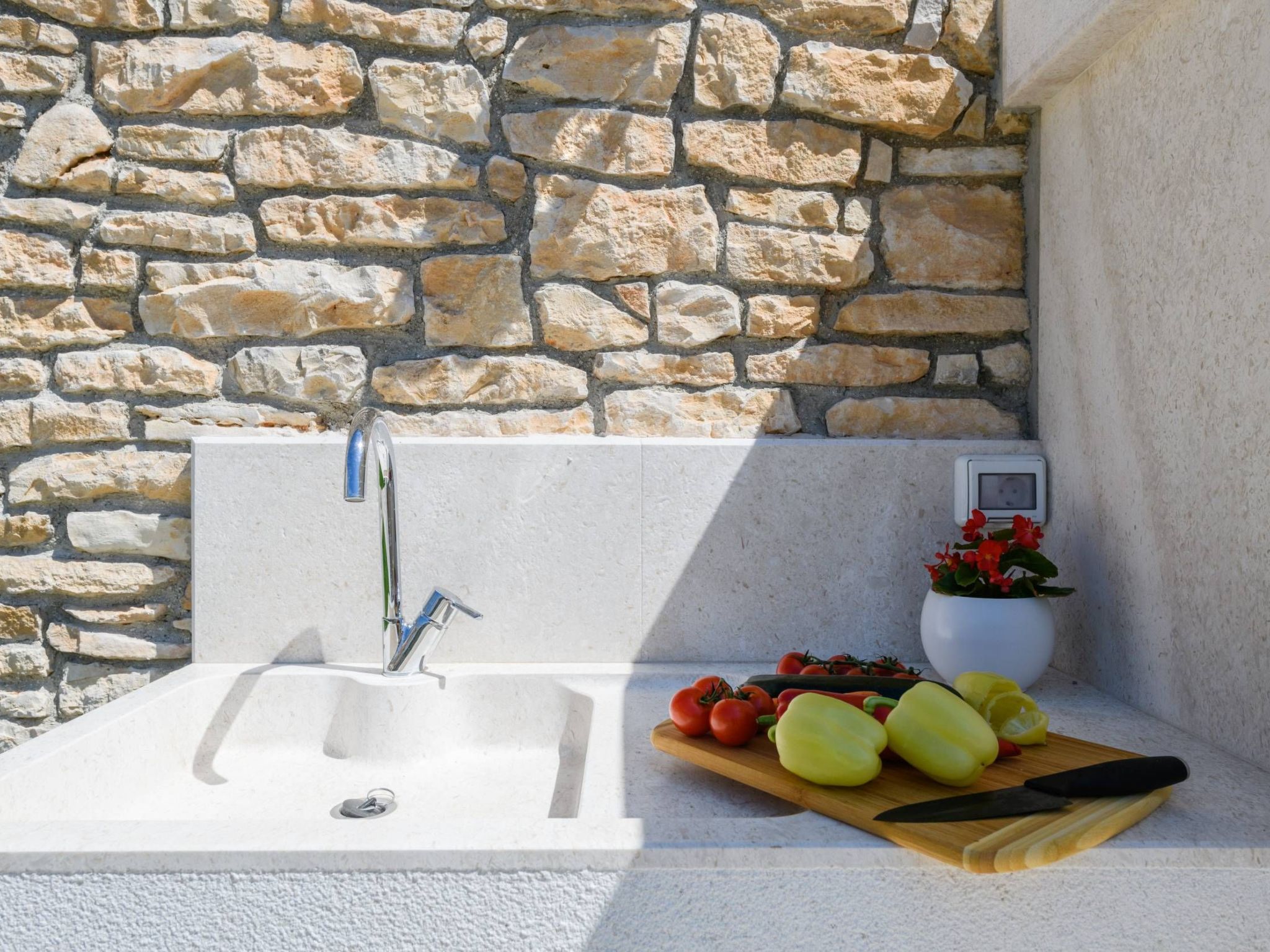 Villa Grande, klimatisiert und mit Pool in Jursici-Binnen