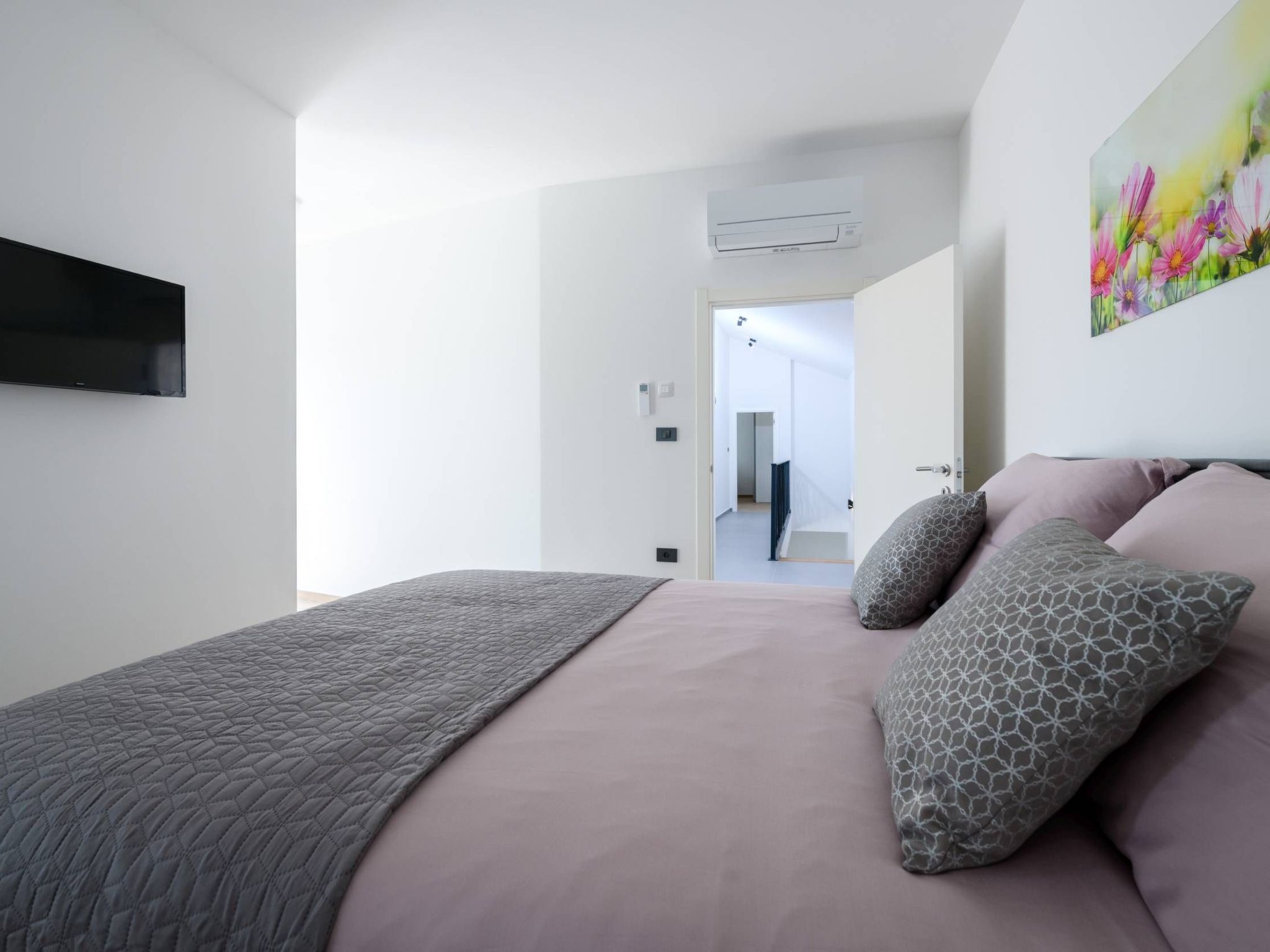 Villa Grande, klimatisiert und mit Pool in Jursici-Binnen