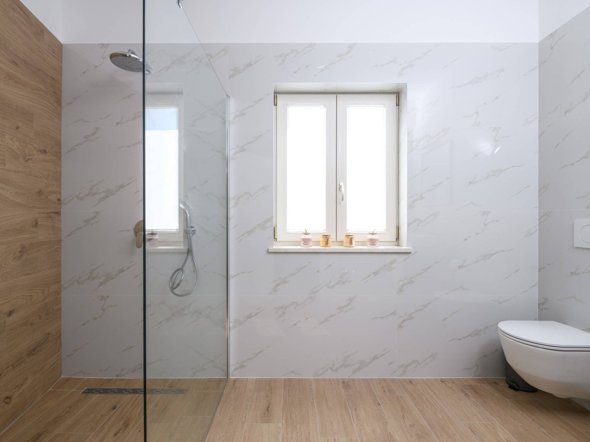 Villa Grande, klimatisiert und mit Pool in Jursici-Binnen