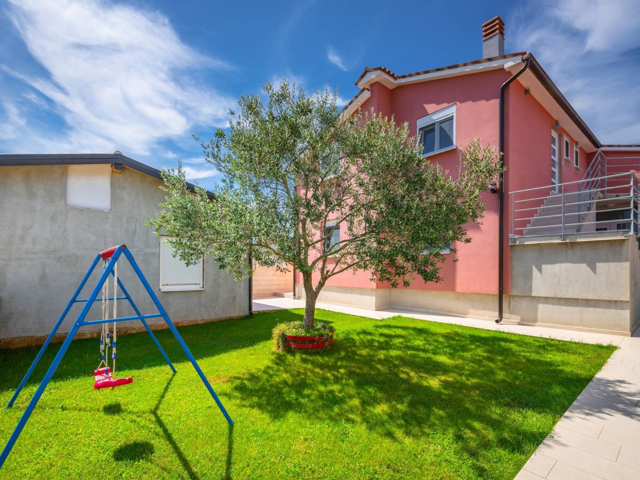 Family villa Nicole-Image-tags.info