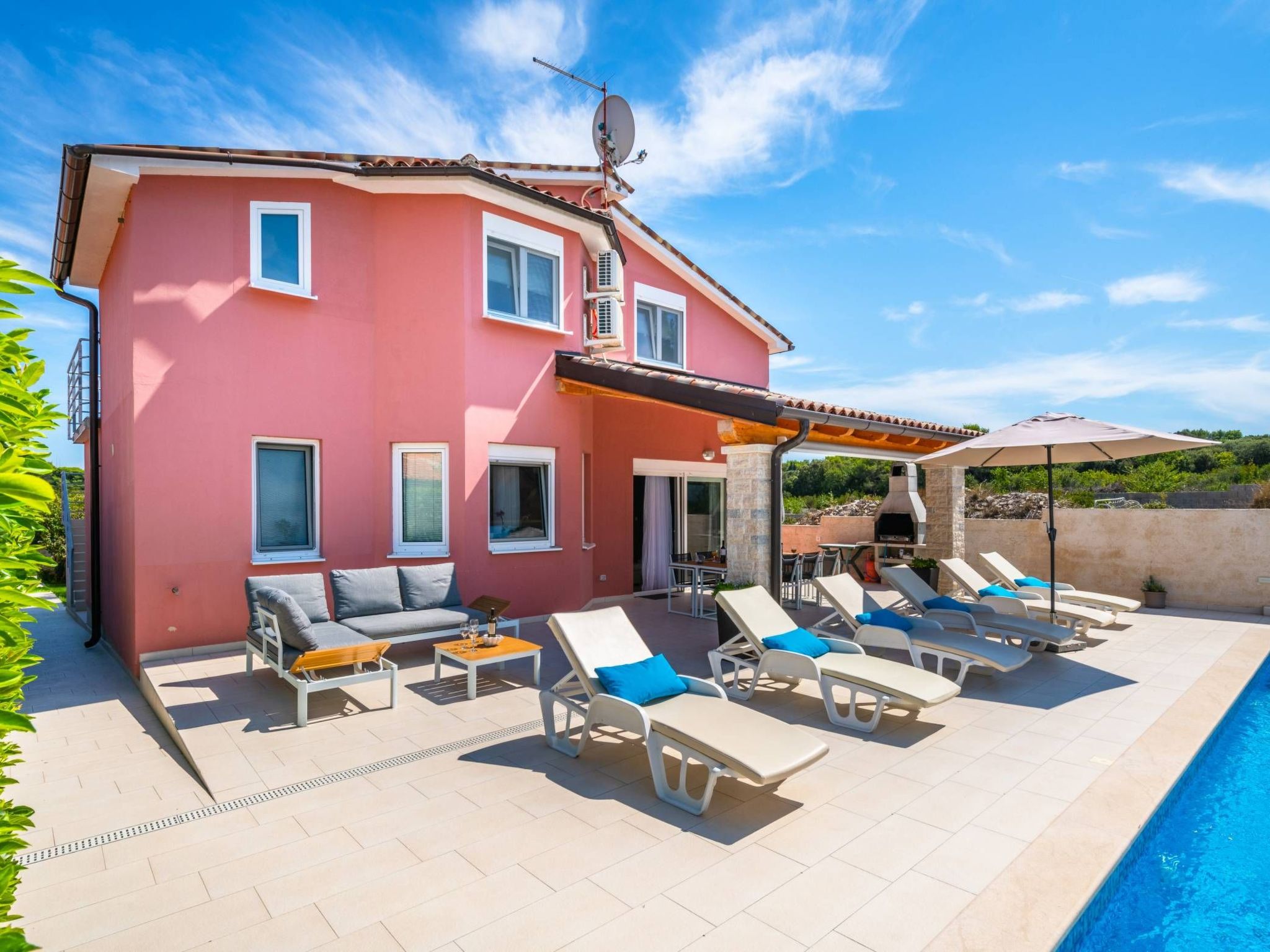 Family villa Nicole-Image-tags.info