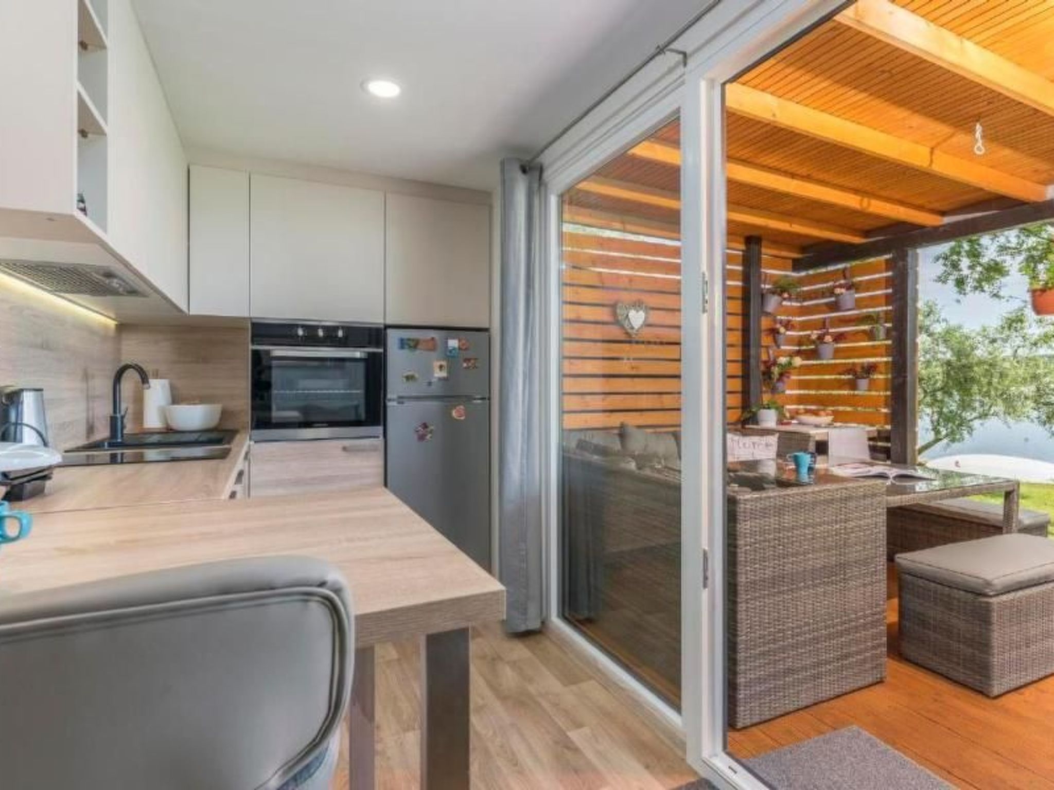 Beach House IVE, romantische Flucht, Jacuzzi, Pool, Meer-Binnen