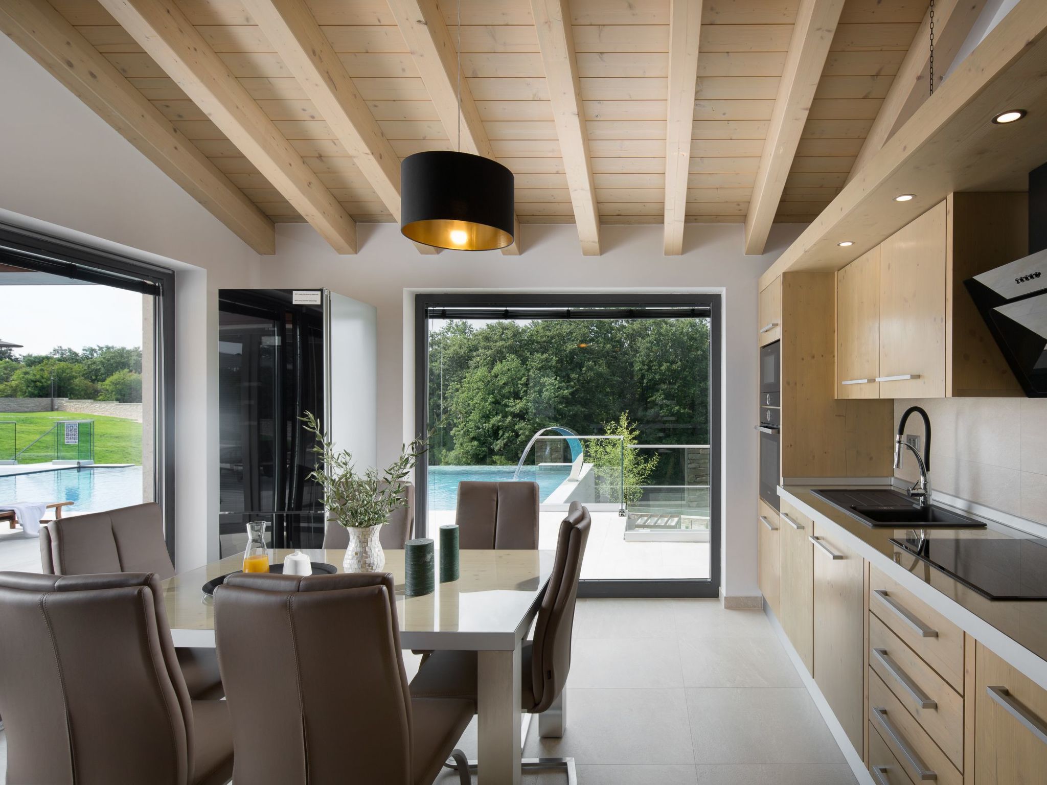 Villa Ambienta-Binnen