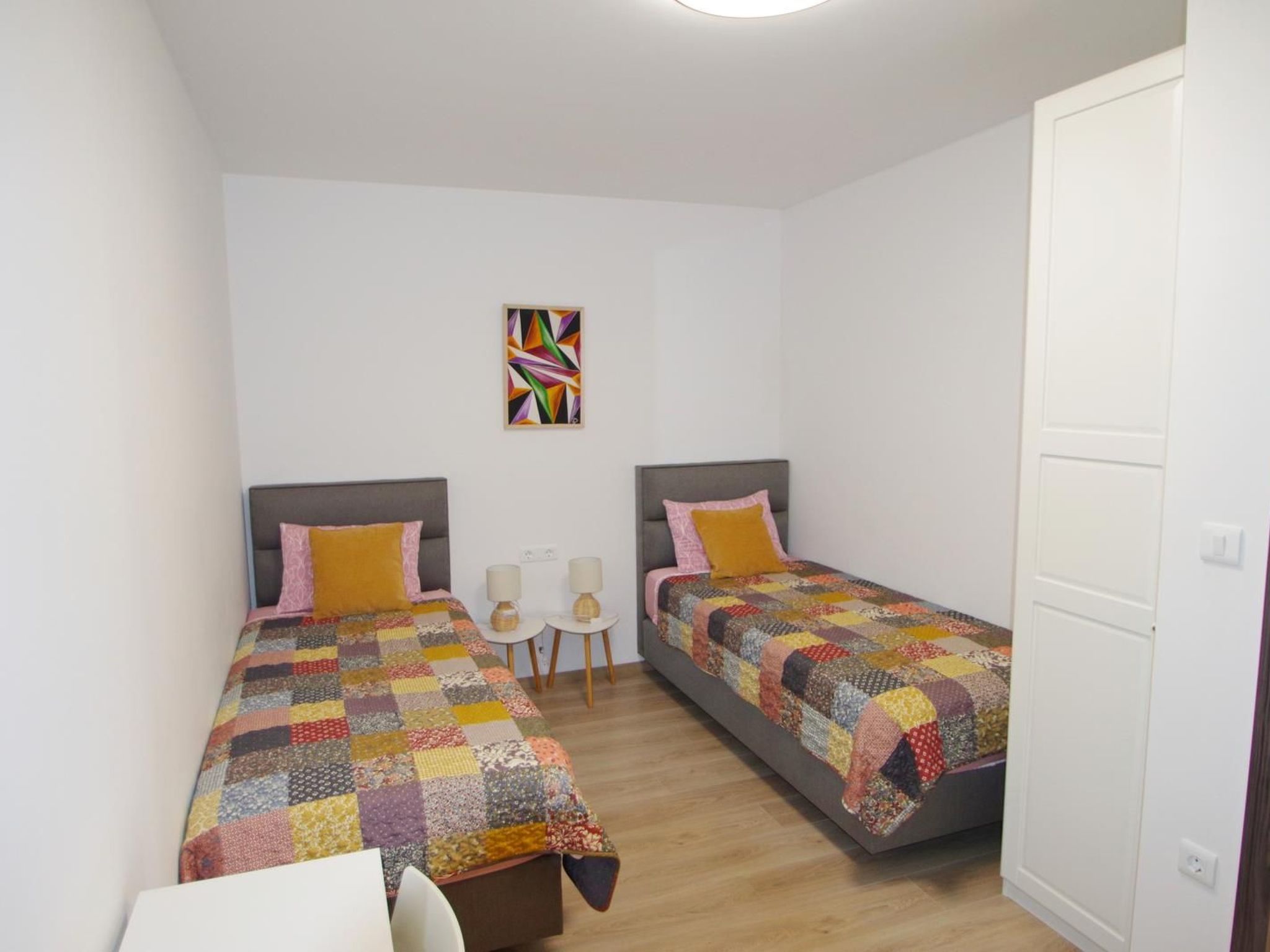 "Modern" - Image-tags.info