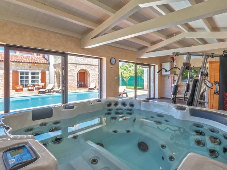 mit Whirlpool und Sauna