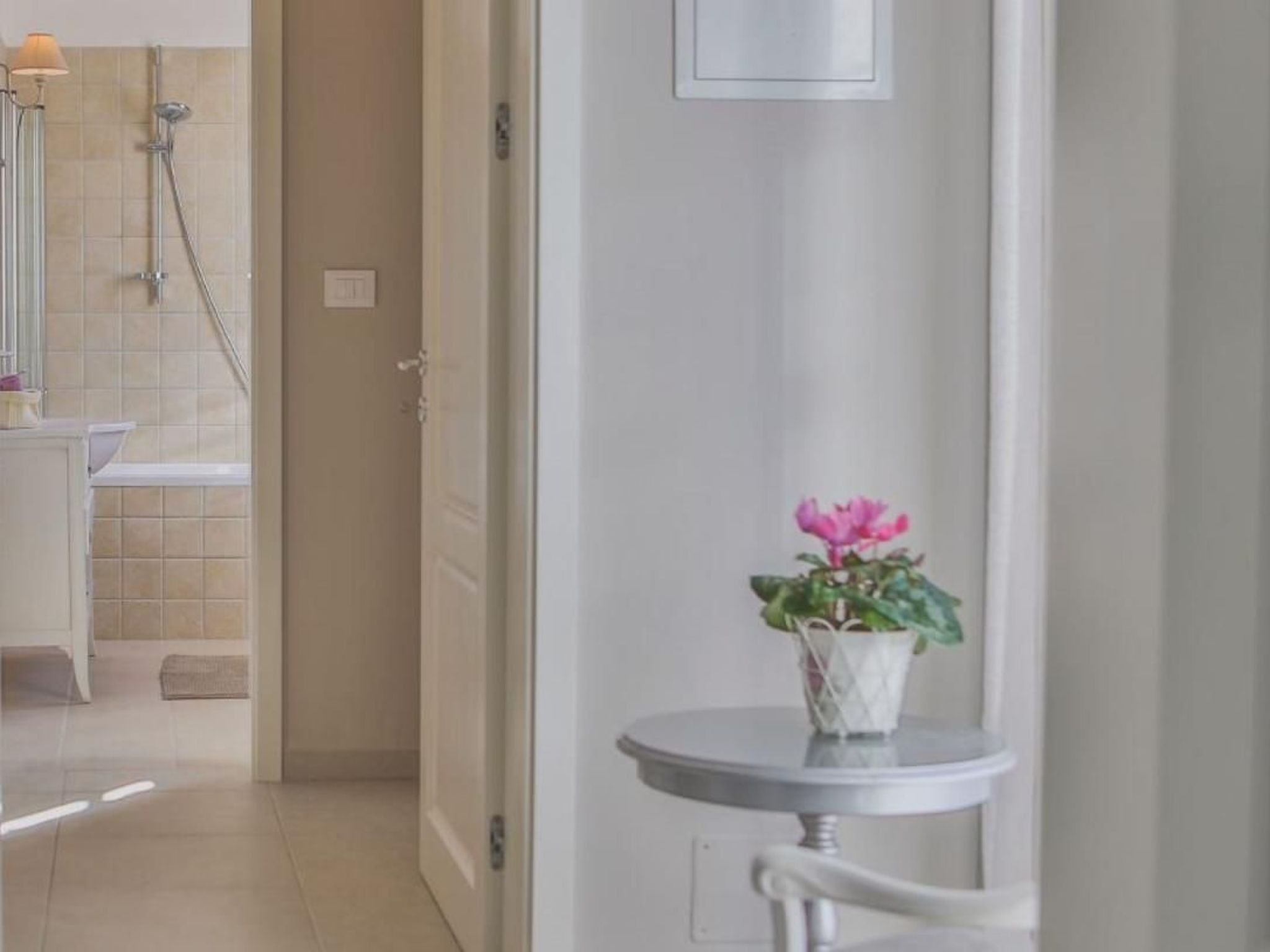 Mit Whirlpool und Sauna-Binnen