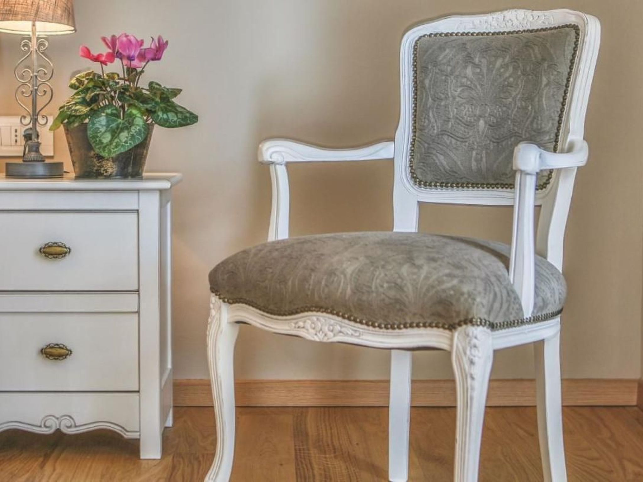 Mit Whirlpool und Sauna-Binnen