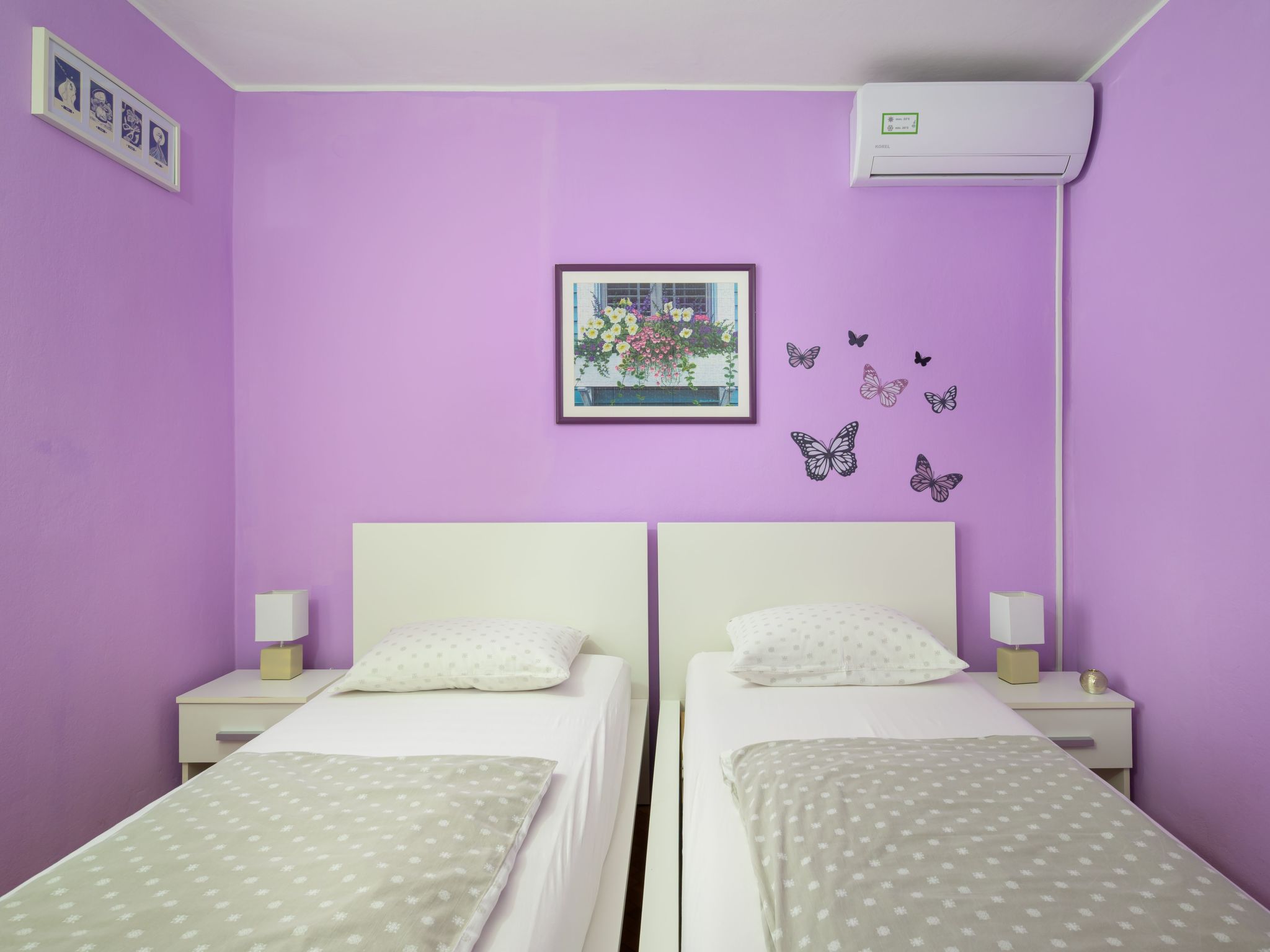 Sabina mit zwei Ferienwohnung und Pool - Image-tags.info