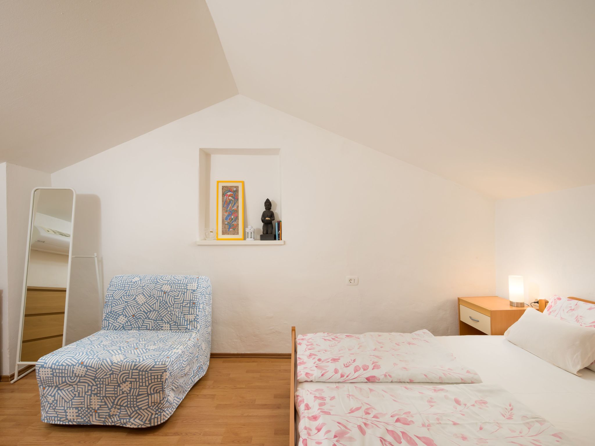 Sabina mit zwei Ferienwohnung und Pool - Image-tags.info