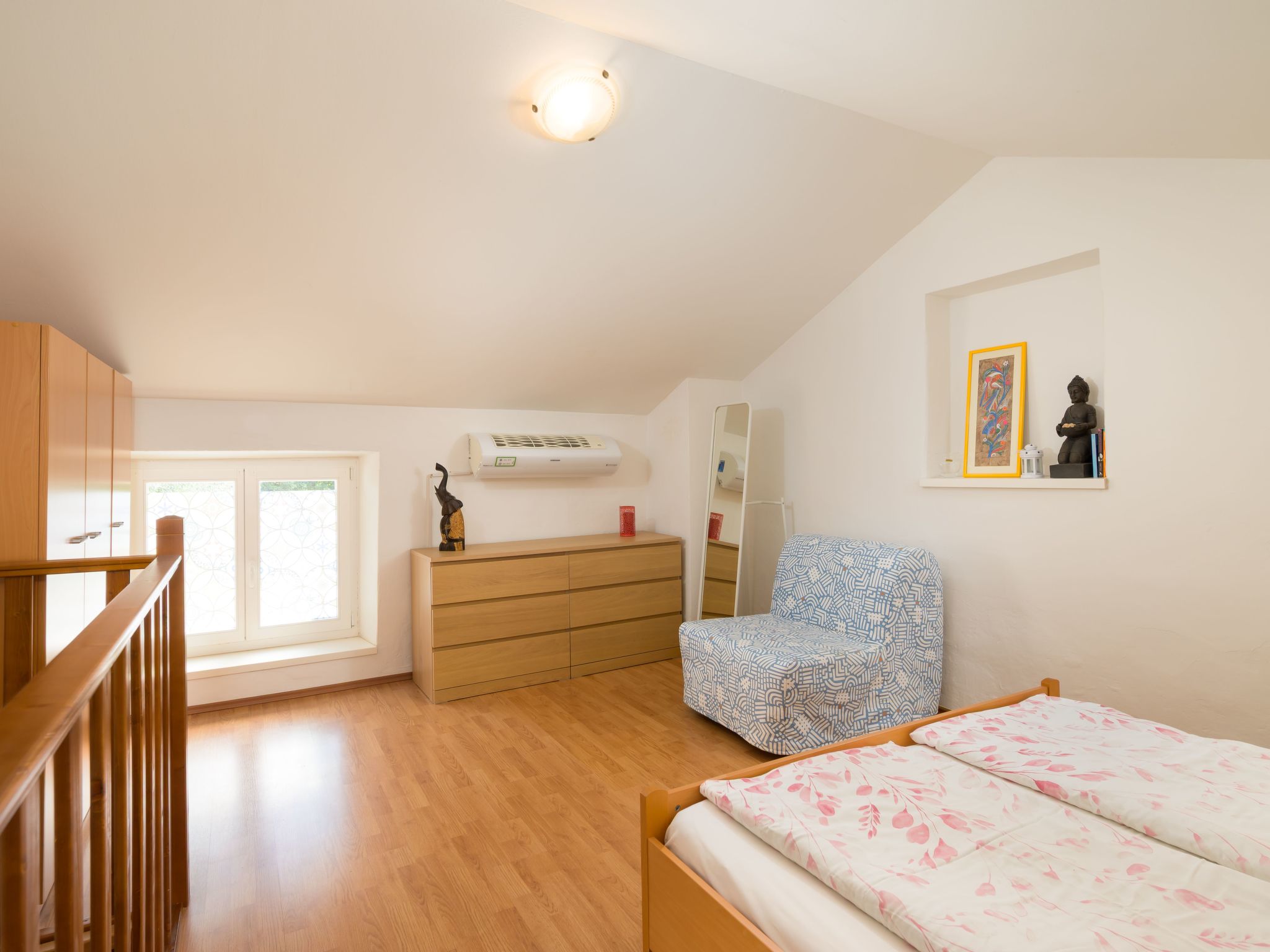 Sabina mit zwei Ferienwohnung und Pool - Image-tags.info
