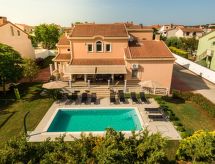 Luxe villa voor 11 personen met privézwembad nabij Pula - thumbnail 4