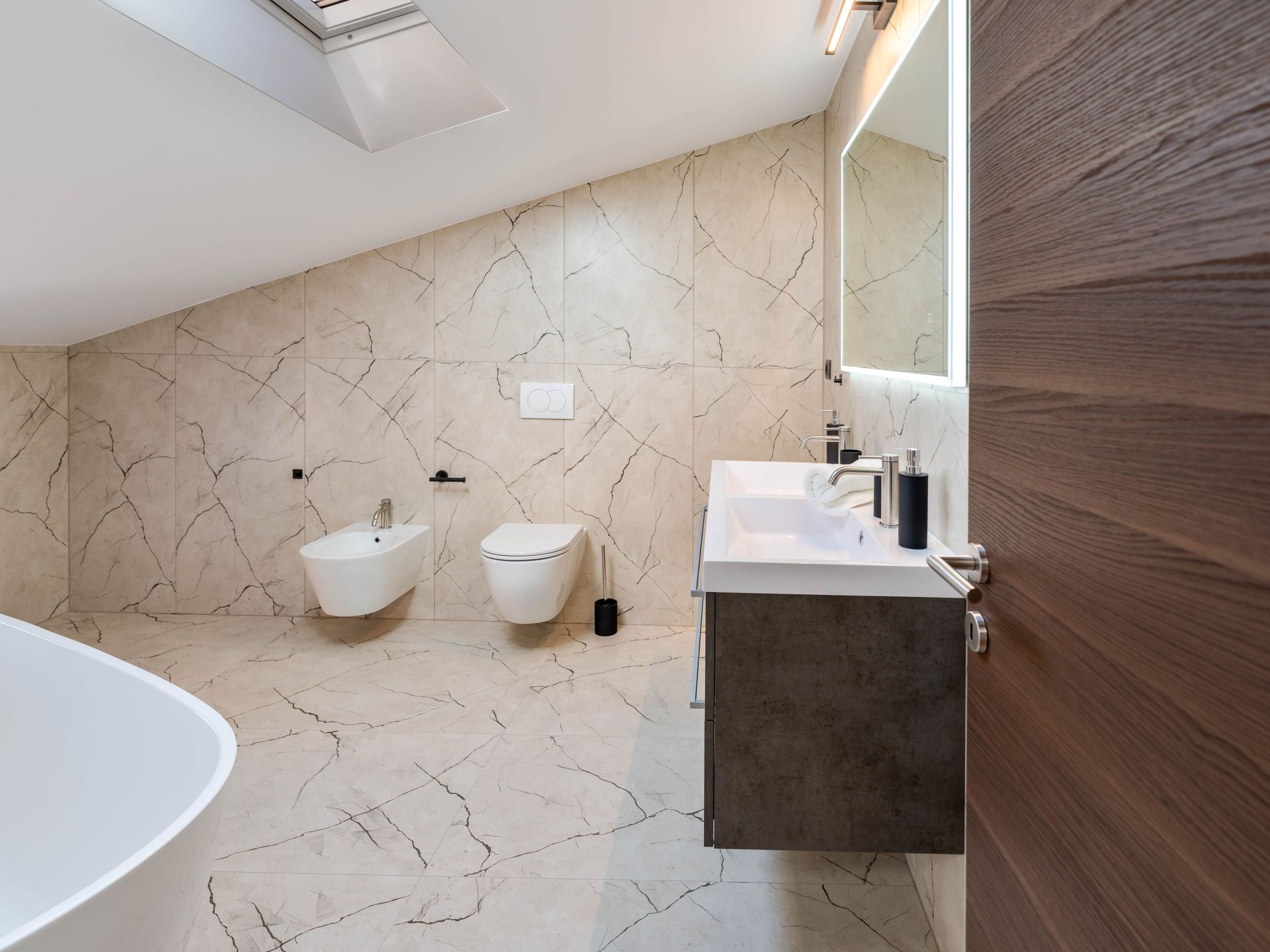 In Pula mit privatem Pool-Drinnen