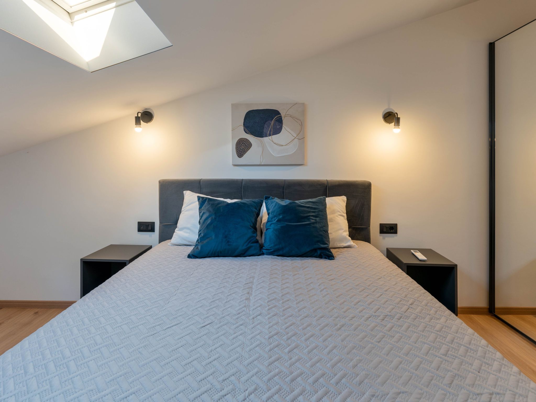 In Pula mit privatem Pool-Drinnen