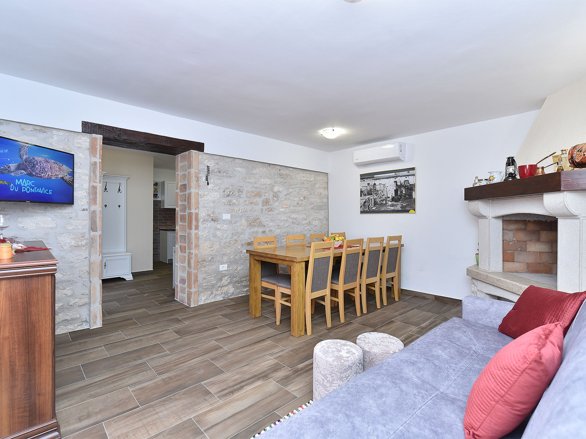 House 2214 - Inside
