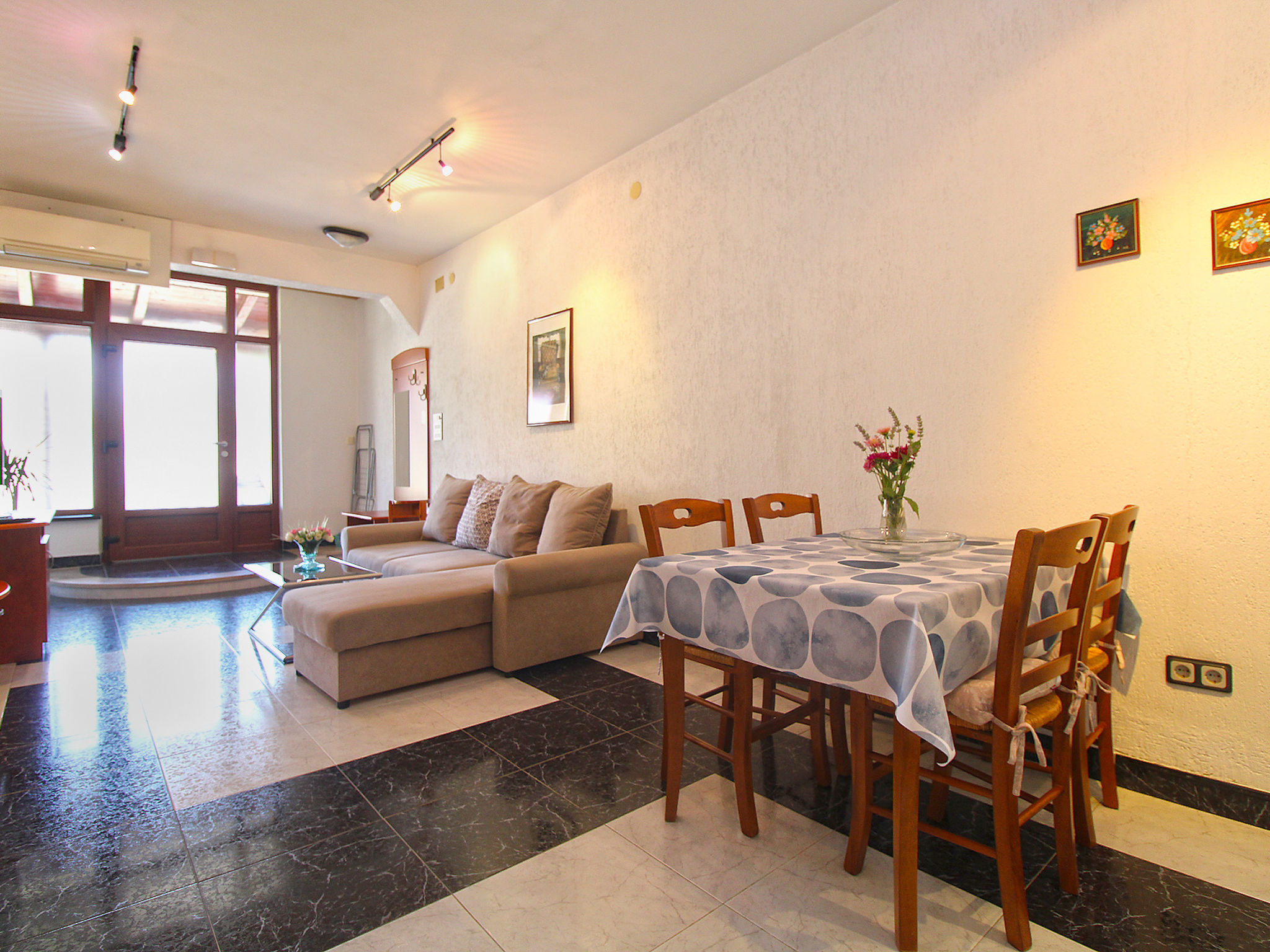 Apartment 2281