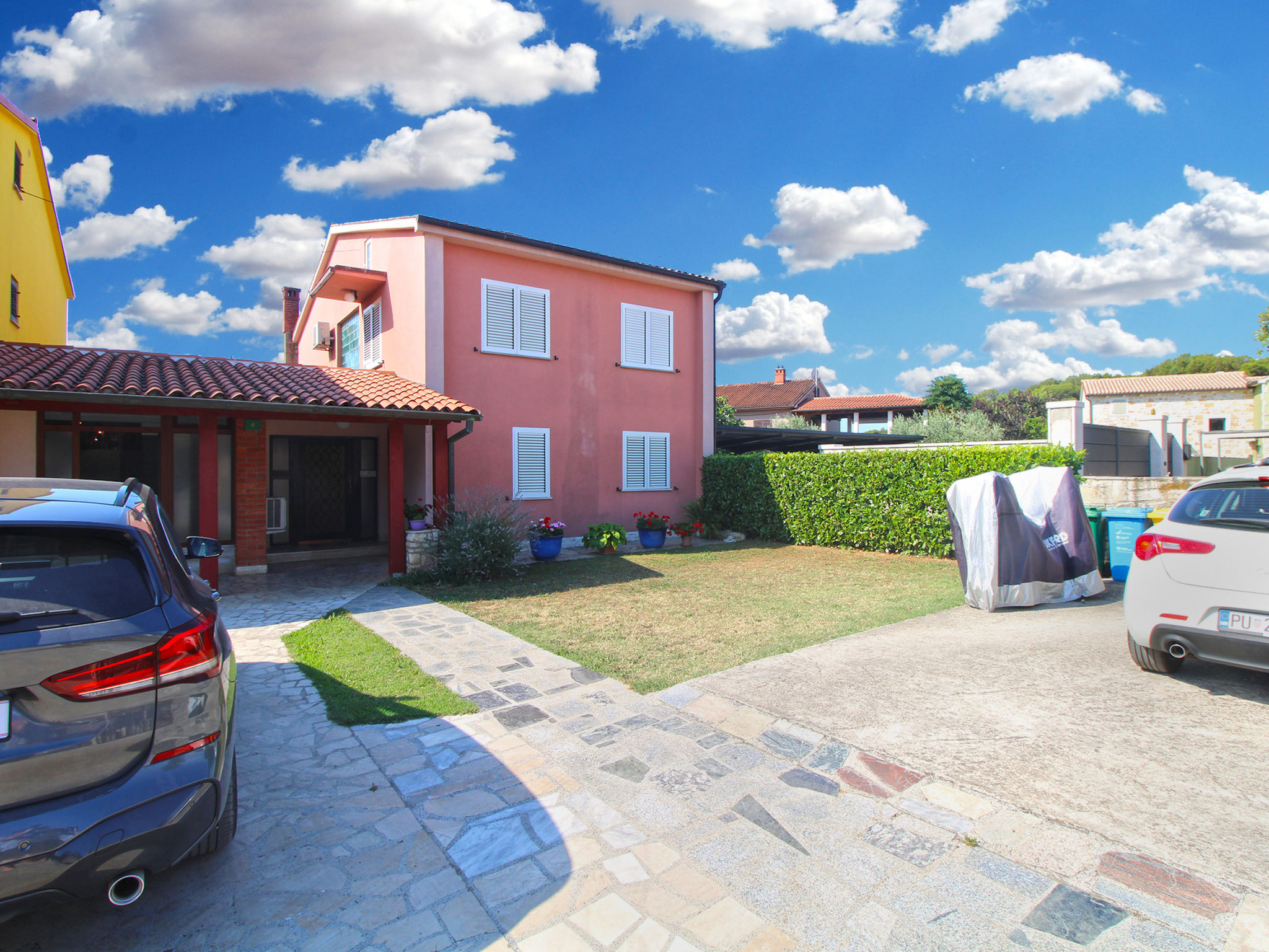 Apartment 2281