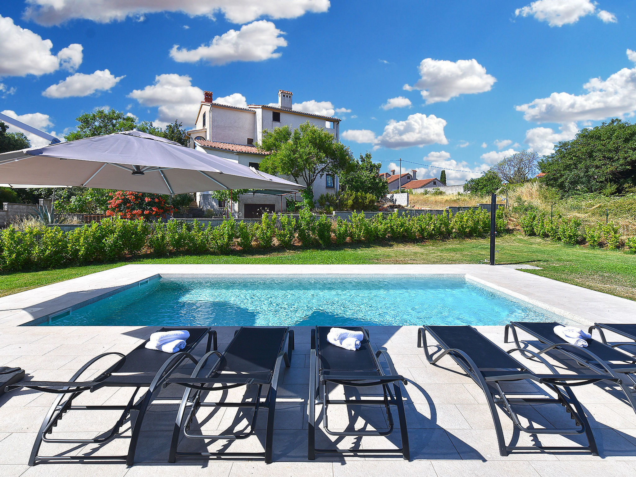 Villa 2044 — Pool Outdoor (3 of 61)
