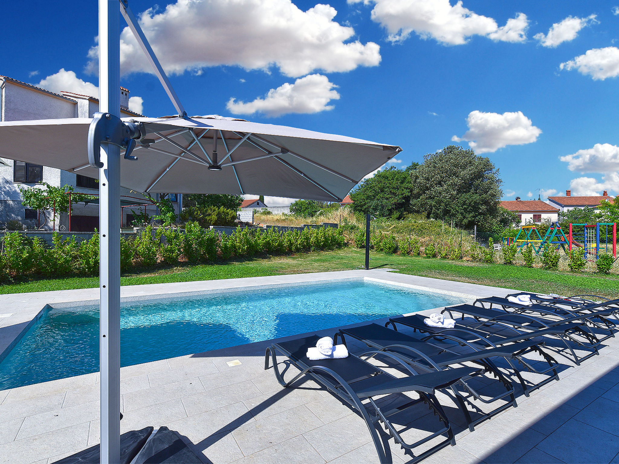 Villa 2044 — Pool Outdoor (5 of 61)