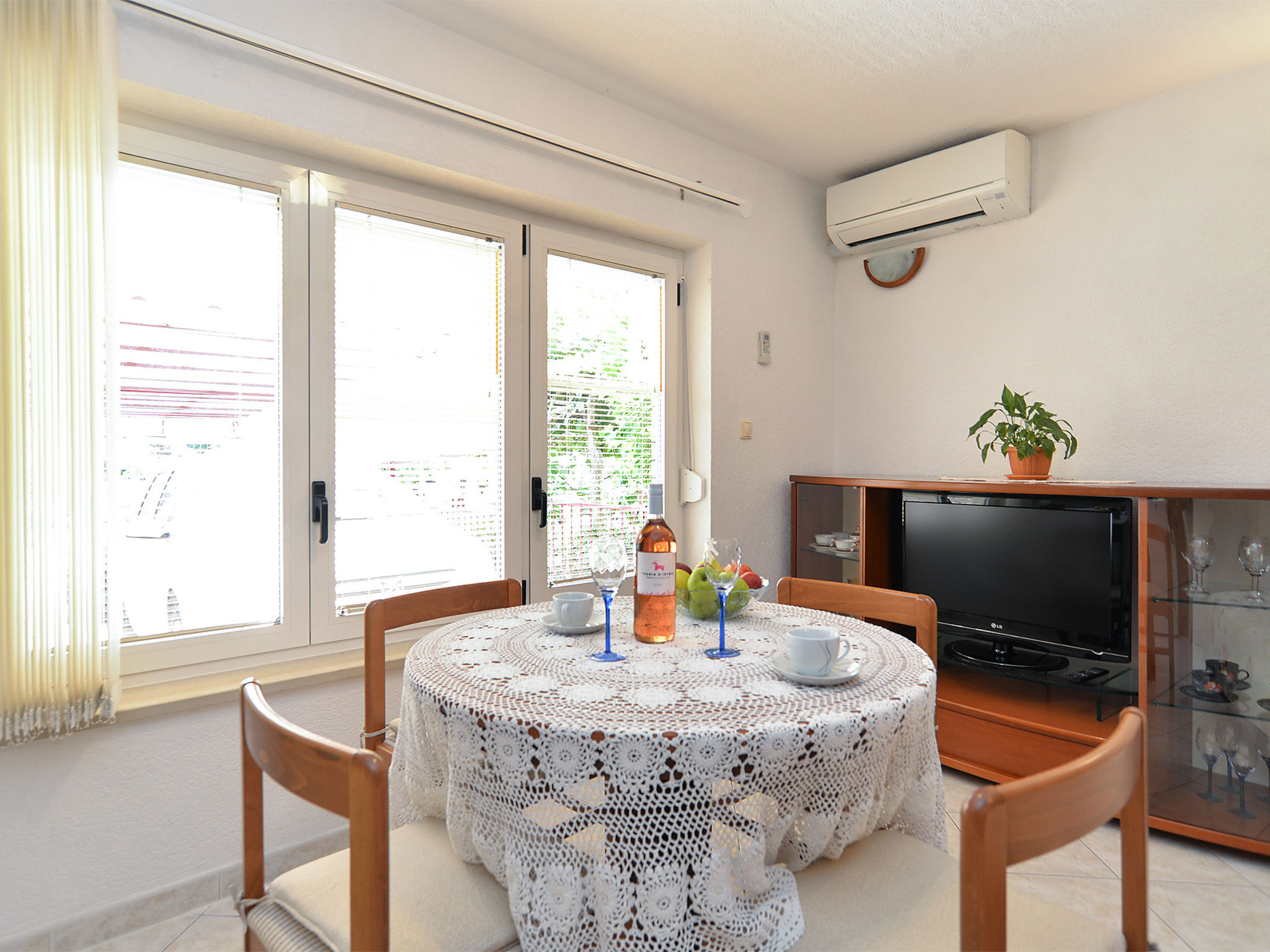 Apartment 43