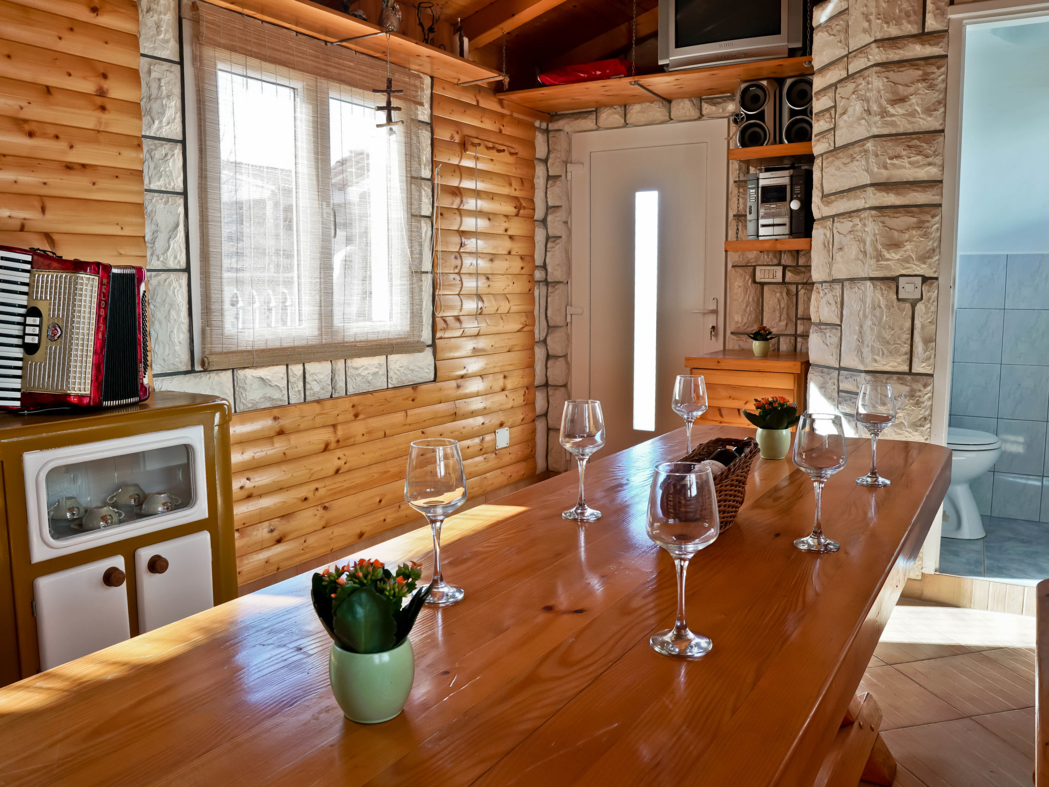Apartment 1870