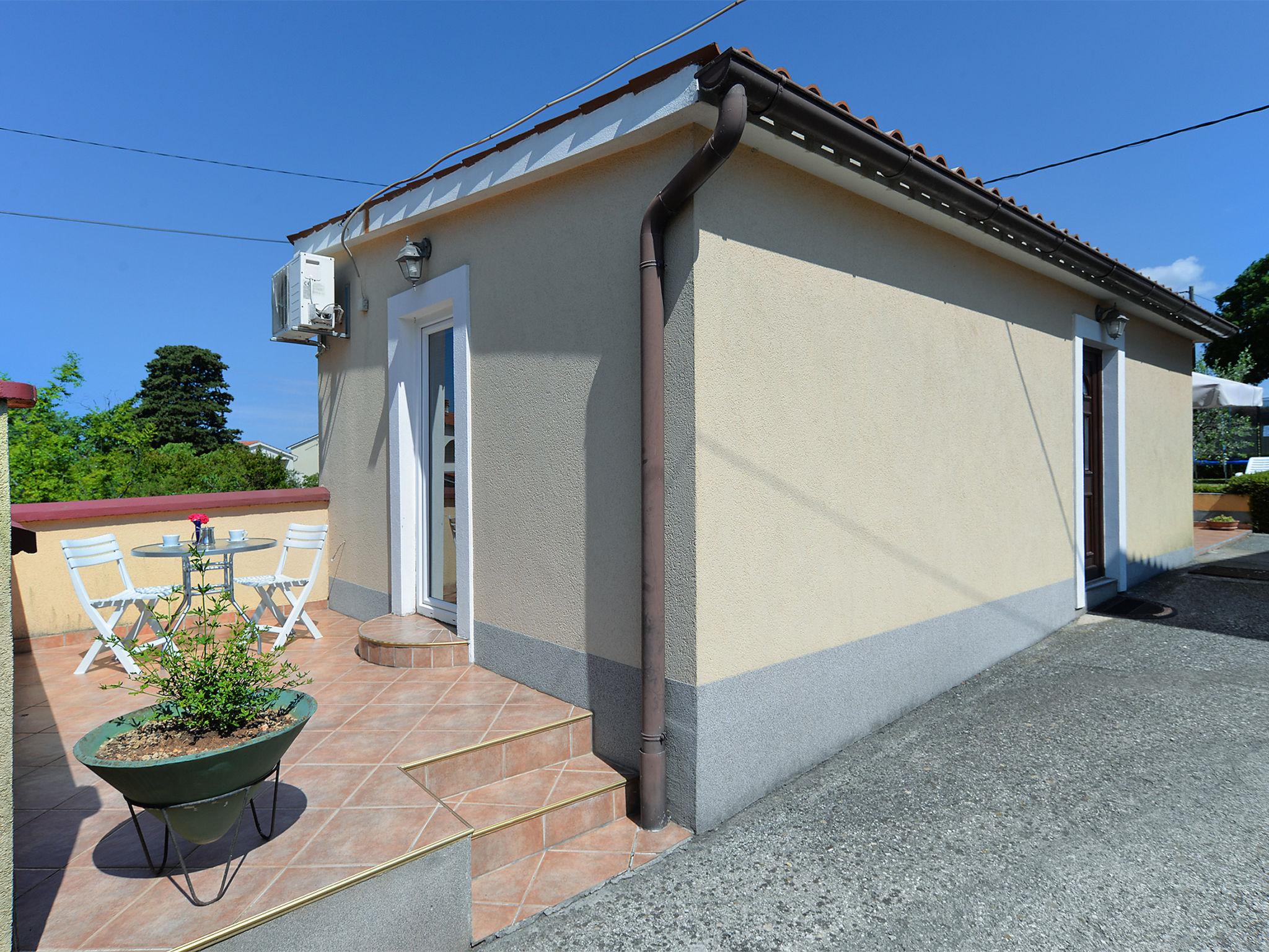 House 1203