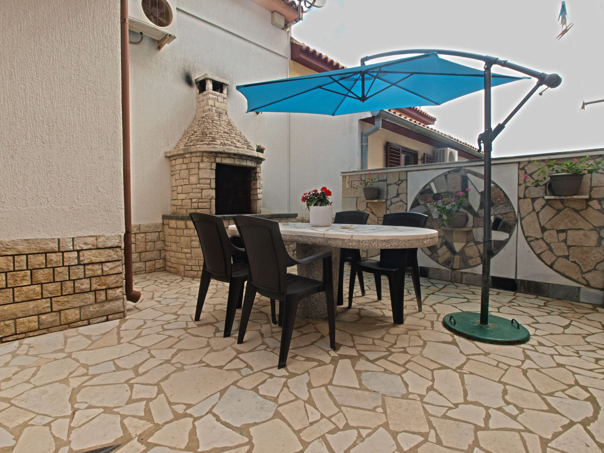 Apartment 1682 — Terrace (4 of 28)