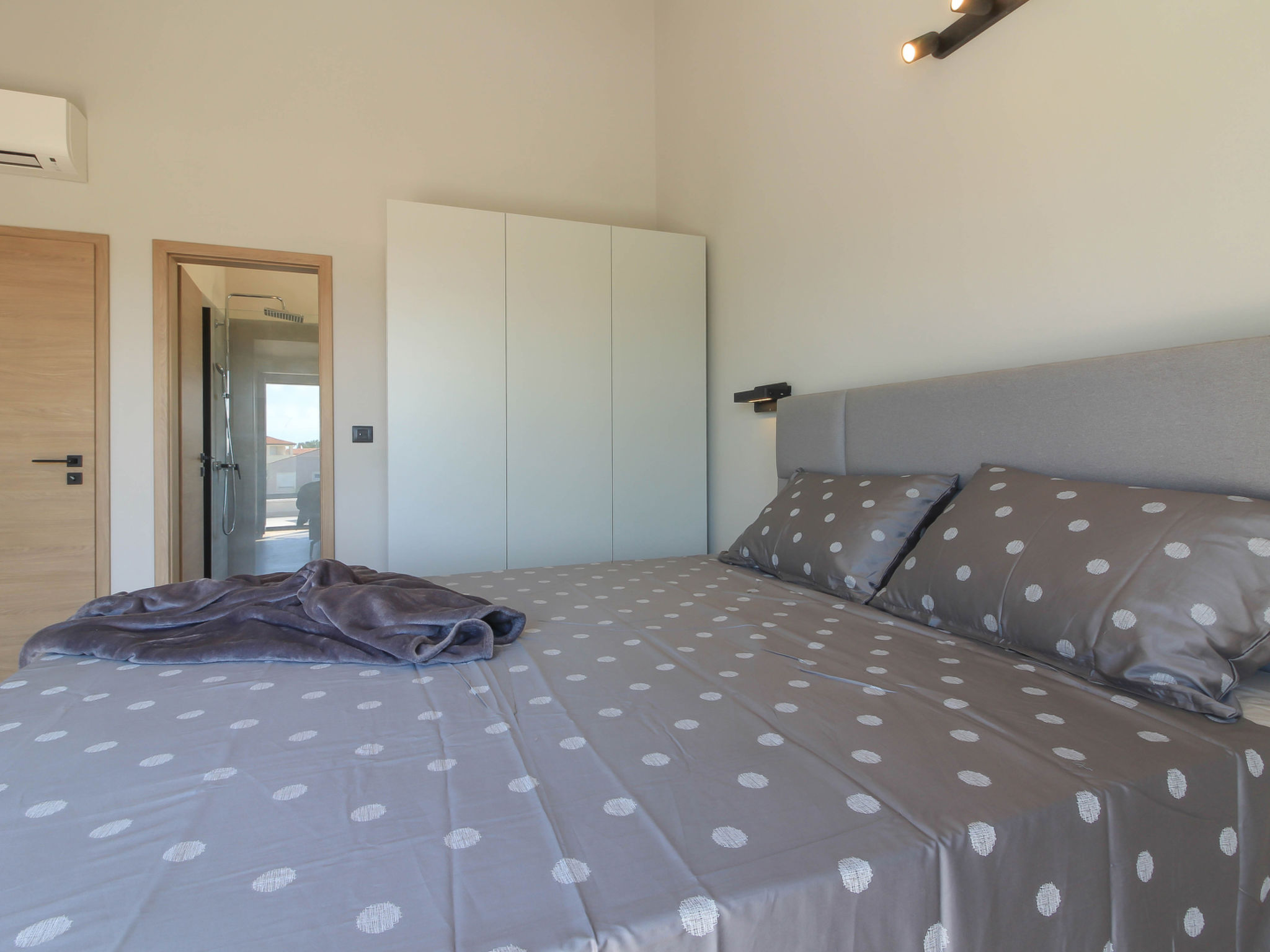 Villa Esire - Binnen