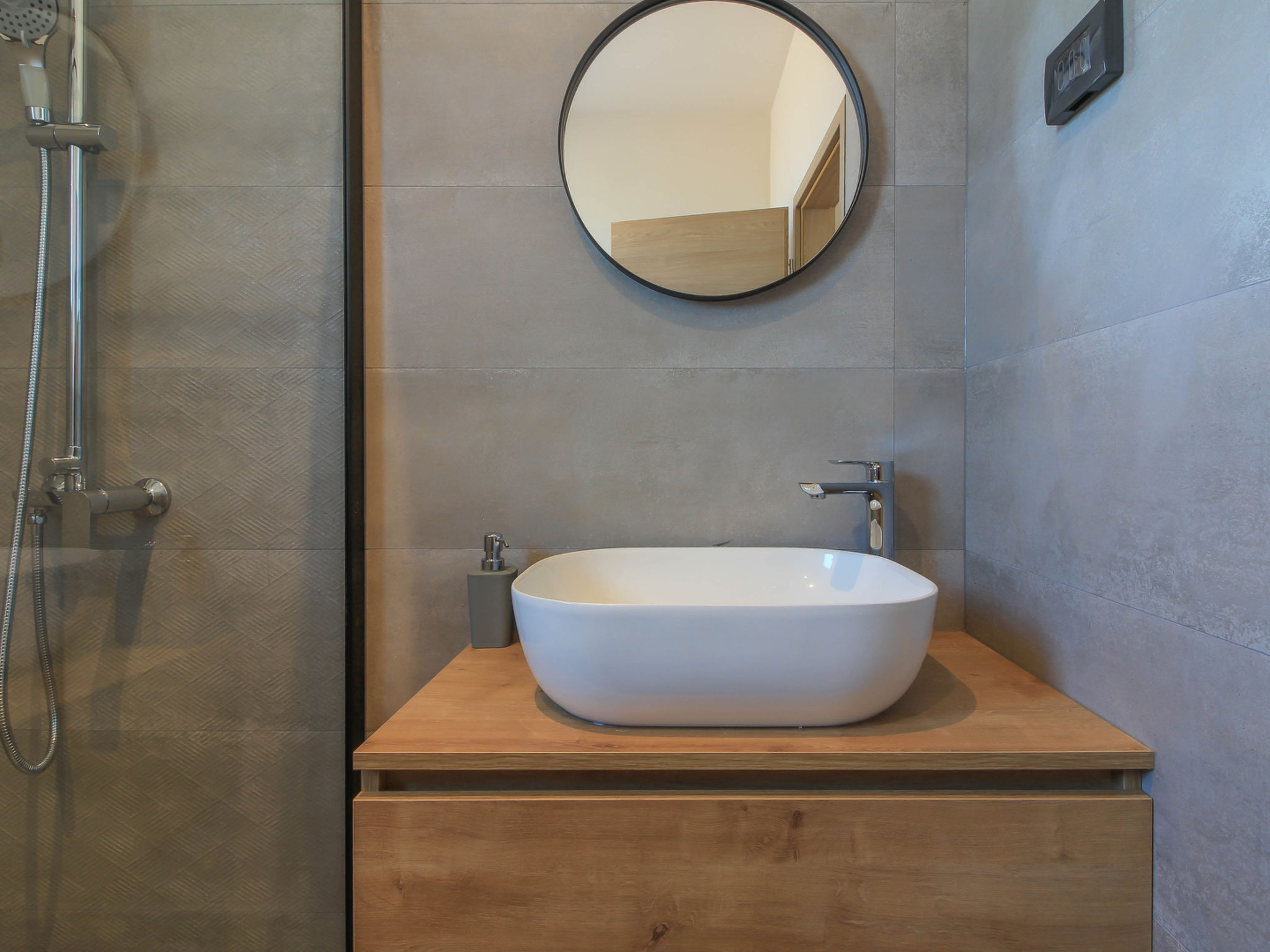 Villa Esire - Binnen