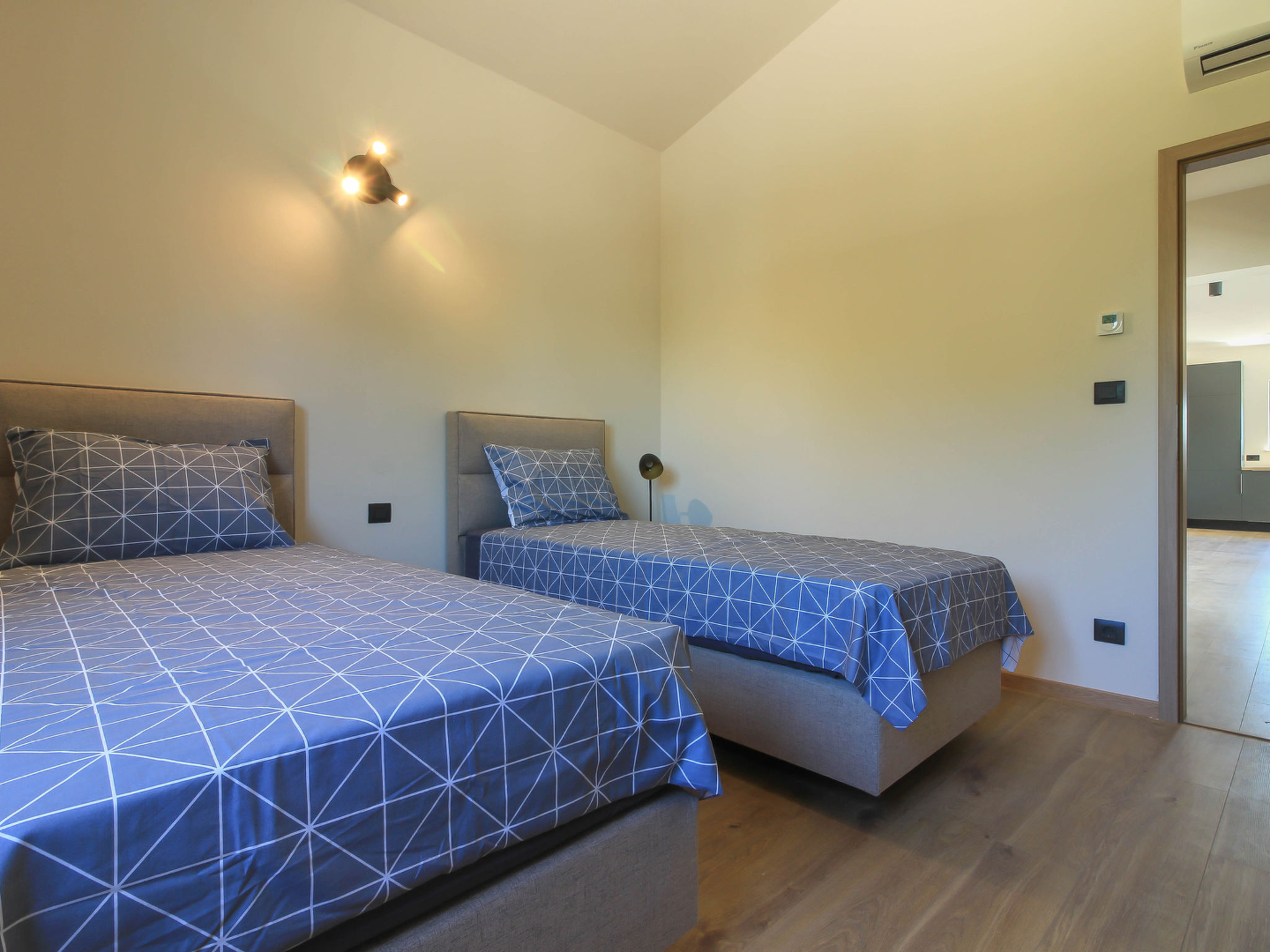 Villa Esire - Binnen