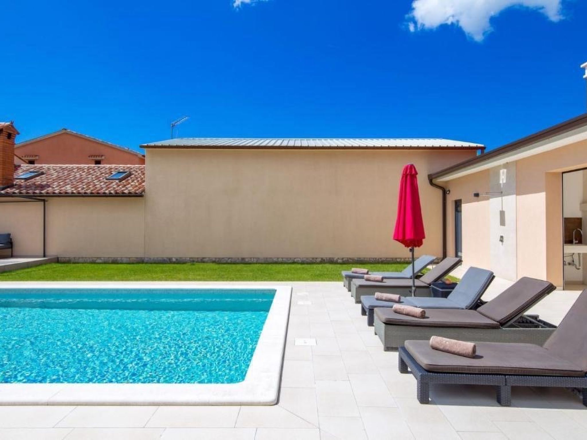 Villa Jessica - Draußen