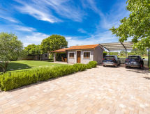 Villa Roma: Moderne vrijstaande villa met privézwembad bij Bokordići, Istrië - thumbnail 5