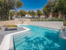 Luxury Beachside Villa Porto Bus