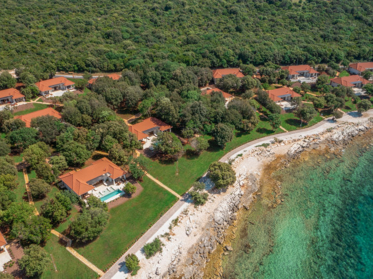 Photo of Luxury Beachside Villa Porto Bus