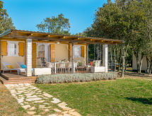 Luxe Mobilhome aan Zee met Zwembad bij Rovinj, Geschikt voor 6 Personen - thumbnail 1