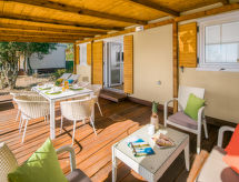 Luxe Mobilhome aan Zee met Zwembad bij Rovinj, Geschikt voor 6 Personen - thumbnail 2