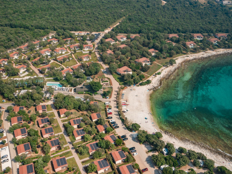 Photo of Luxury Bay Villa with private hot tub