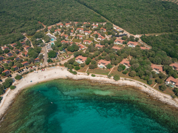 Photo of Luxury Bay Villa with private hot tub