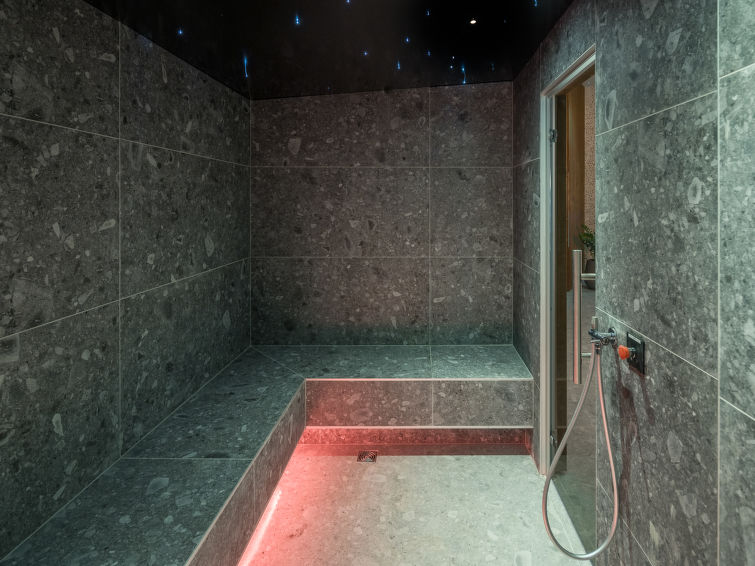 Photo of Luxury Bay Villa with private hot tub