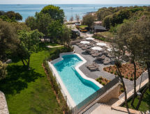 Luxe Bay Villa met privé hottub direct aan zee in Rovinj/Bale - thumbnail 2